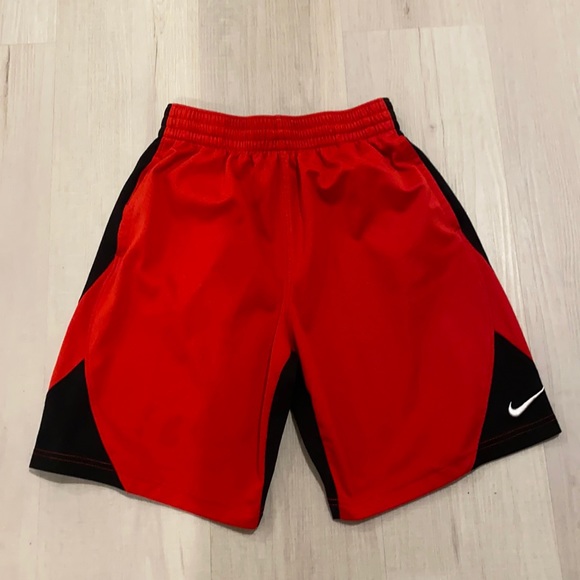 Nike Other - Nike boys dri fit shorts size large